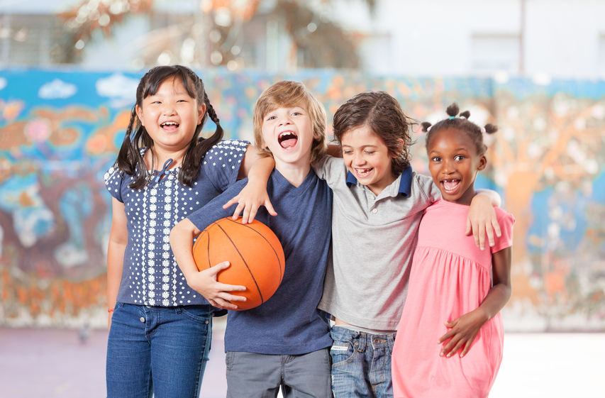 een Samenwerking Behoort 15 Spelletjes voor op het schoolplein voor kinderen - Kids4Dreams